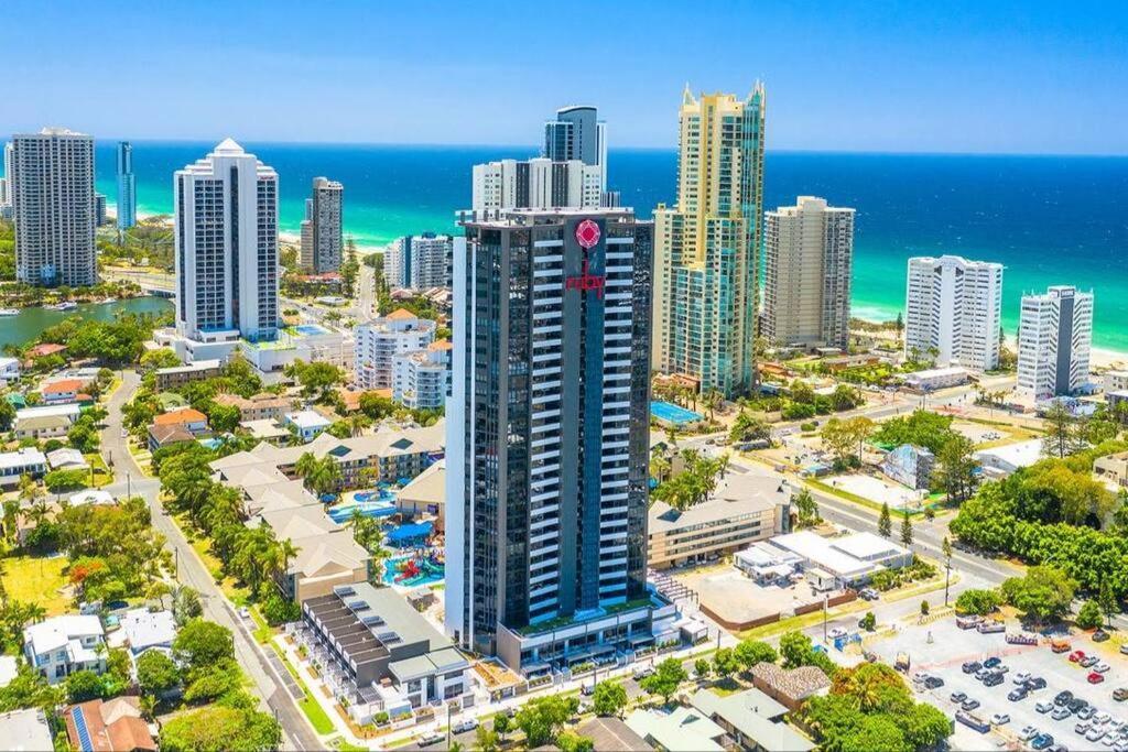 Modern 1 Brm Apartment With Pool Close To Beach Gold Coast Buitenkant foto
